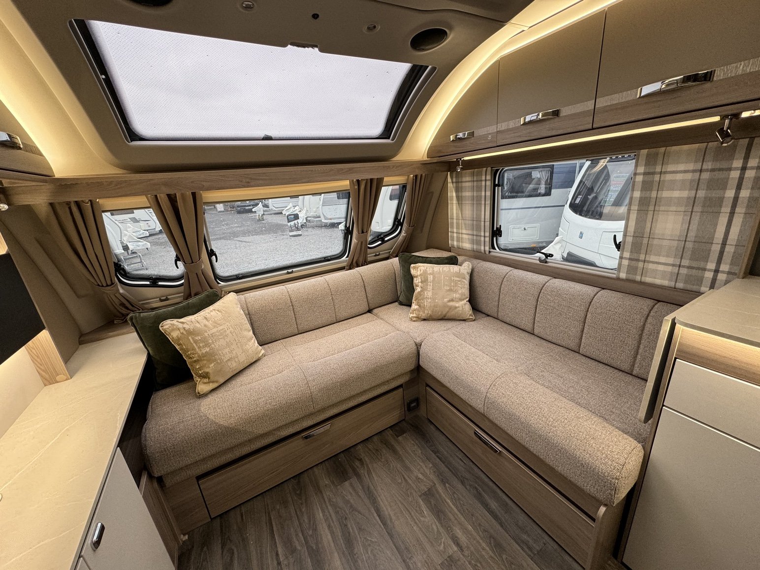 Used 2023 Swift Challenger Grande 560 L SE for sale in Thirsk, North