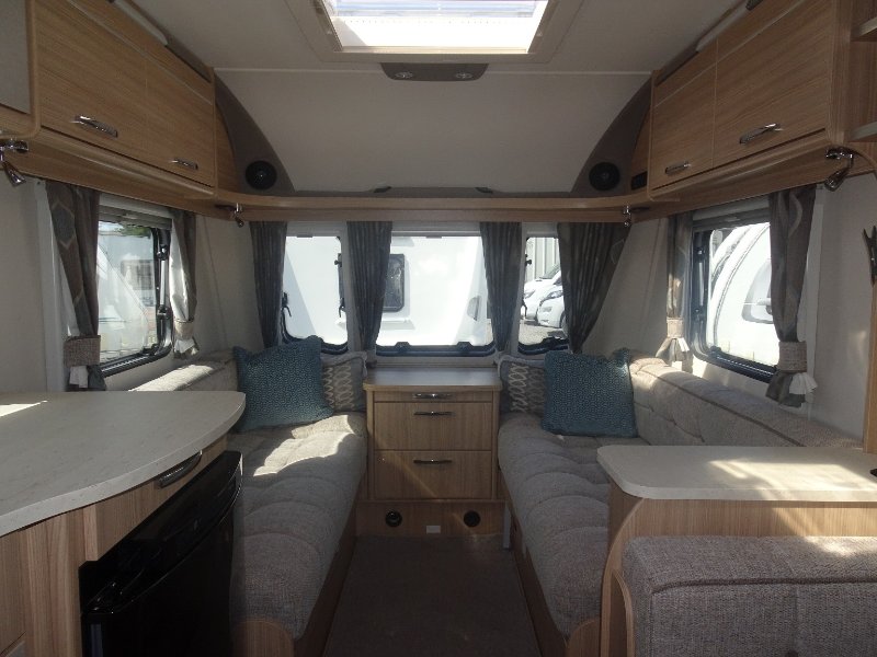 Used 2016 Coachman Vision 580 / 5 for sale in Thirsk ...